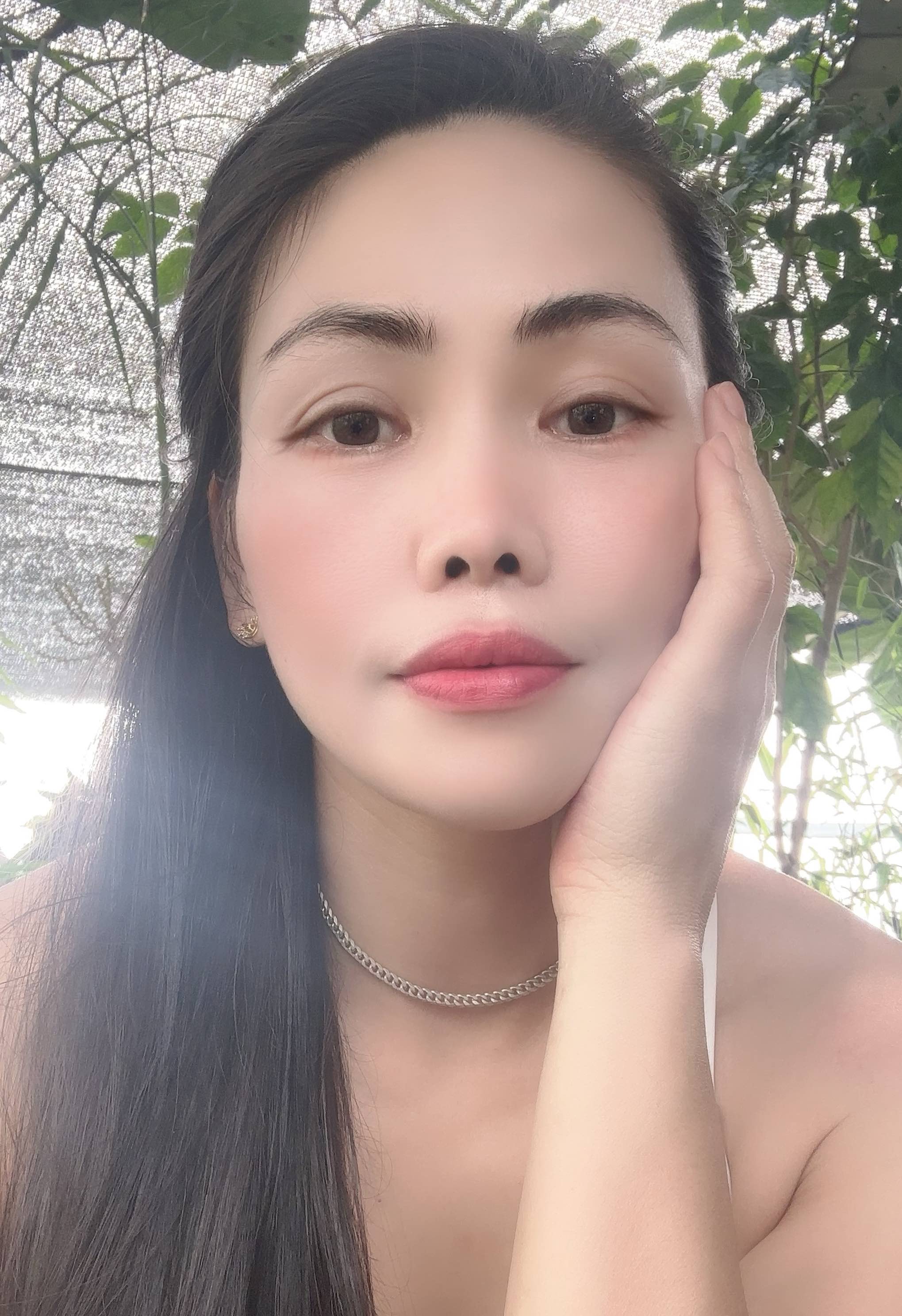 binkpinkMay Chamet profile