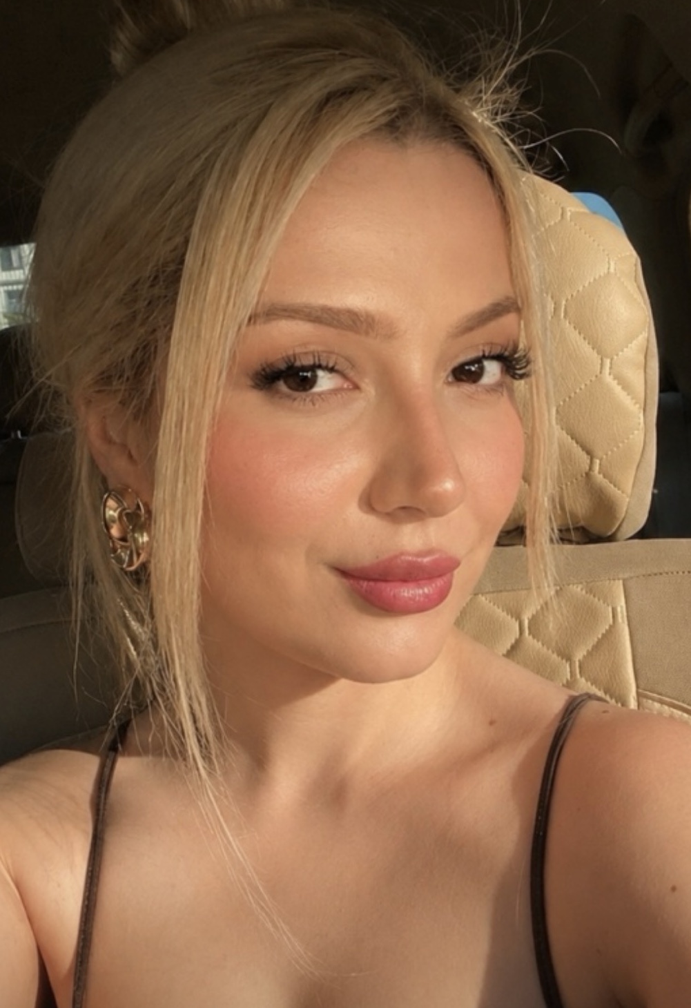 LARAHANIM Chamet profile
