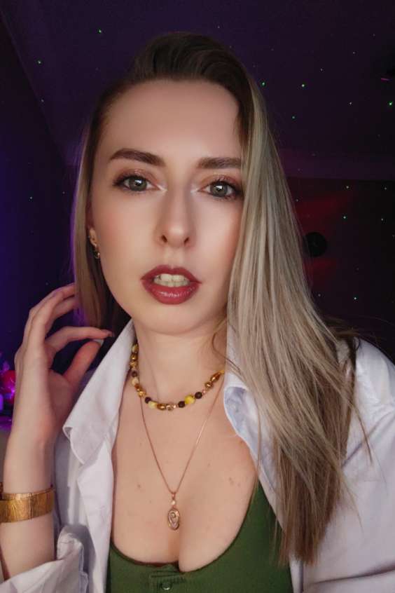 🌹ＬＩＹ🅰️💄 Chamet profile