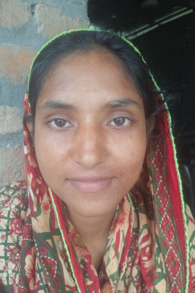 Moyna...pakhi๐๐ Chamet profile