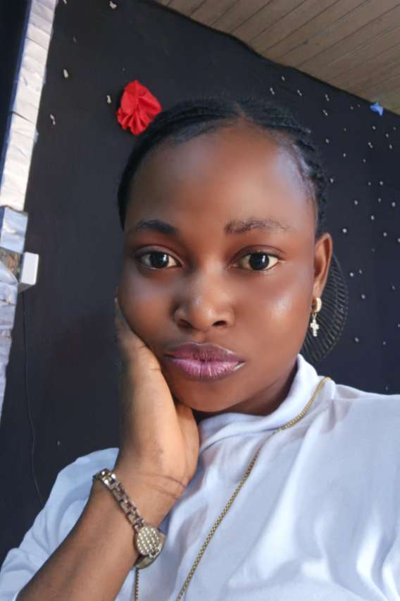 divinecrest233 Chamet profile